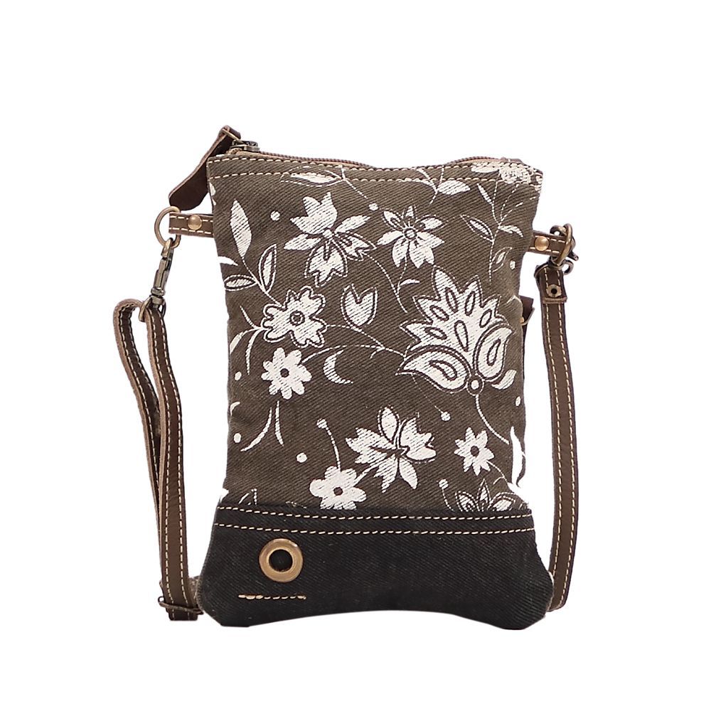 Myra messenger bag deals