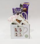 Cadbury's Hot Chocolate & Cat Motive Mug Gift Set