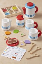 Melissa & Doug Wooden Steep & Serve Tea & Biscuits 15 Piece Pretend Play Set