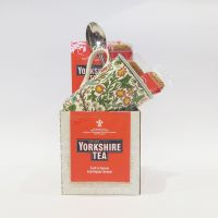 Yorkshire Tea, Biscoff Biscuit, & William Morris Mug Gift Set