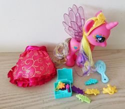Unicorn Dress Up with Accessories & Robe Playset