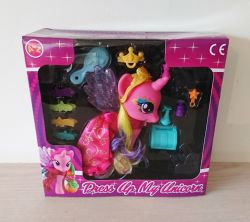 Unicorn Dress Up with Accessories & Robe Playset