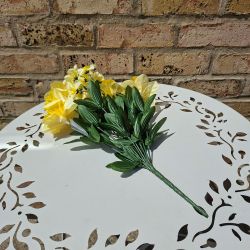 Narcissus Artificial Flower Bouquet - 24 Flowers - 45cm - Sincere