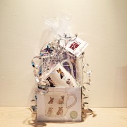 Cadbury's Hot Chocolate & Dog Mixed Mug Gift Set