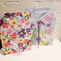 Floral A5 Notebook & Mum Rose Gold Pen Gift Set - Free Gift Bag