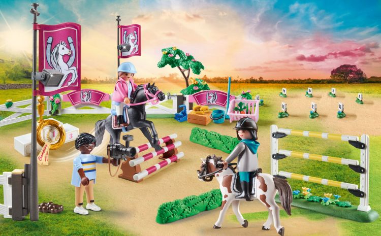 Playmobil horse shop show playset