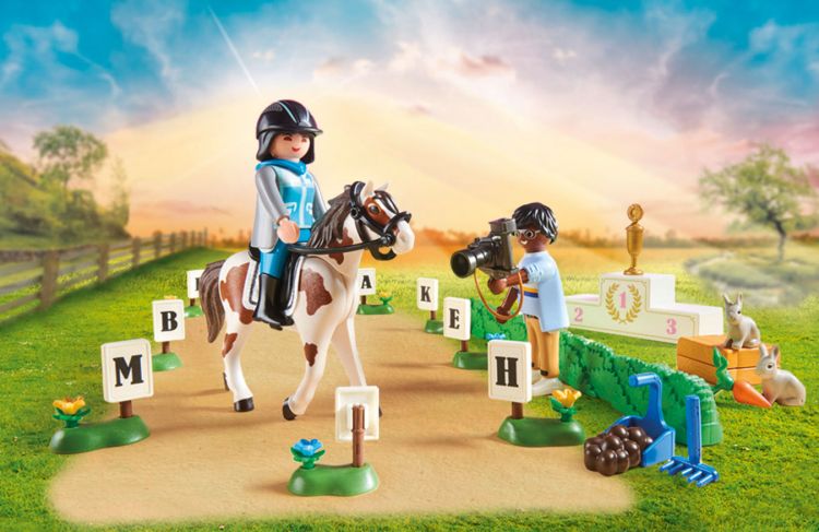 Playmobil horse shop show playset